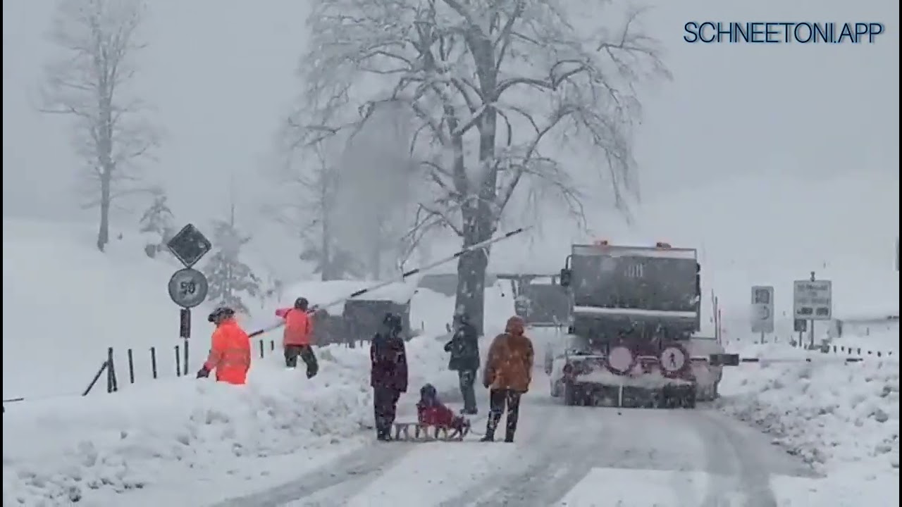 Das ist Starkschneefall! So sah es auf den Strassen aus – Zusammenfassung aus den letzten Jahren