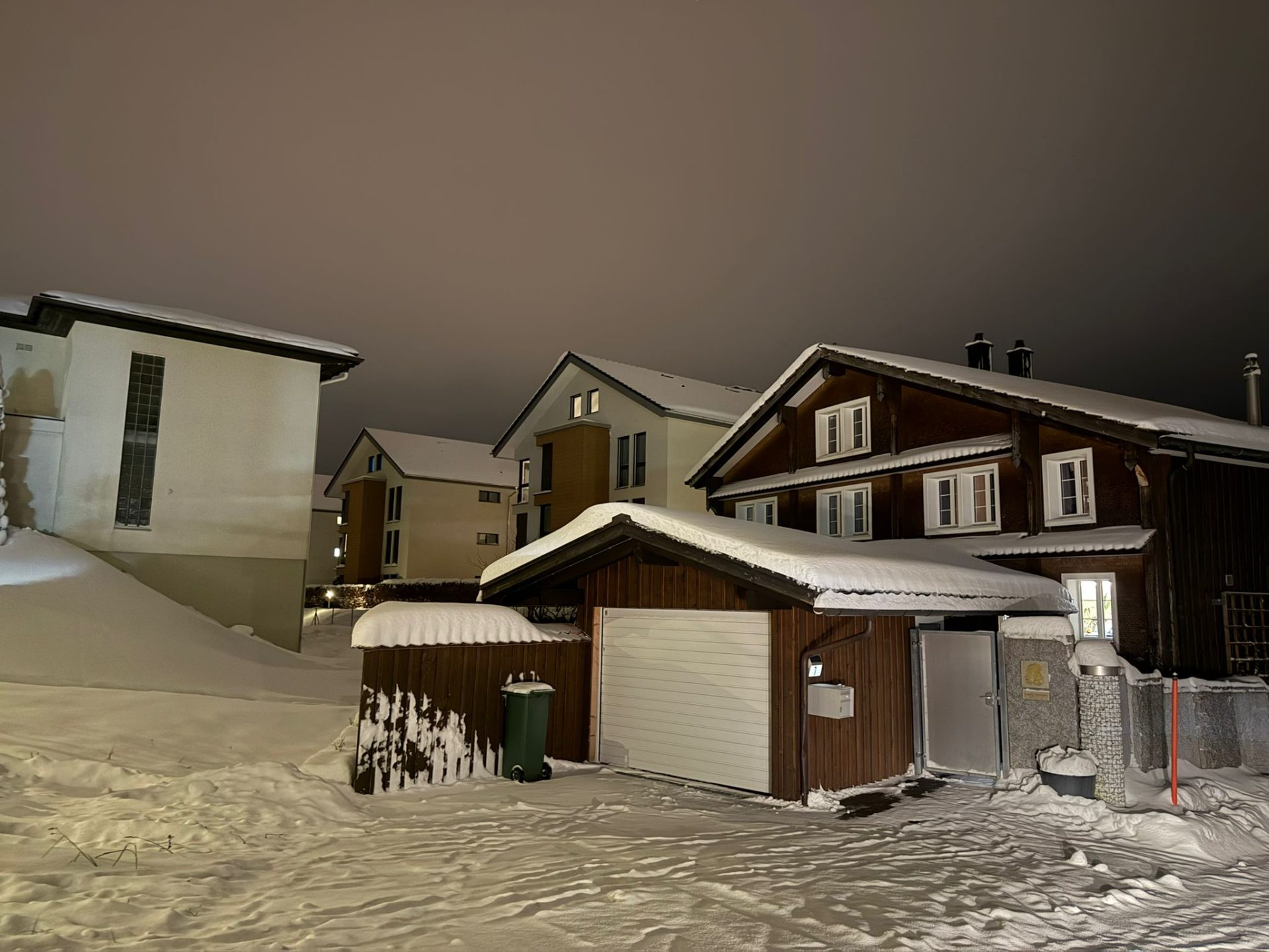 Rothenthurm: Landschaft mit Schnee.