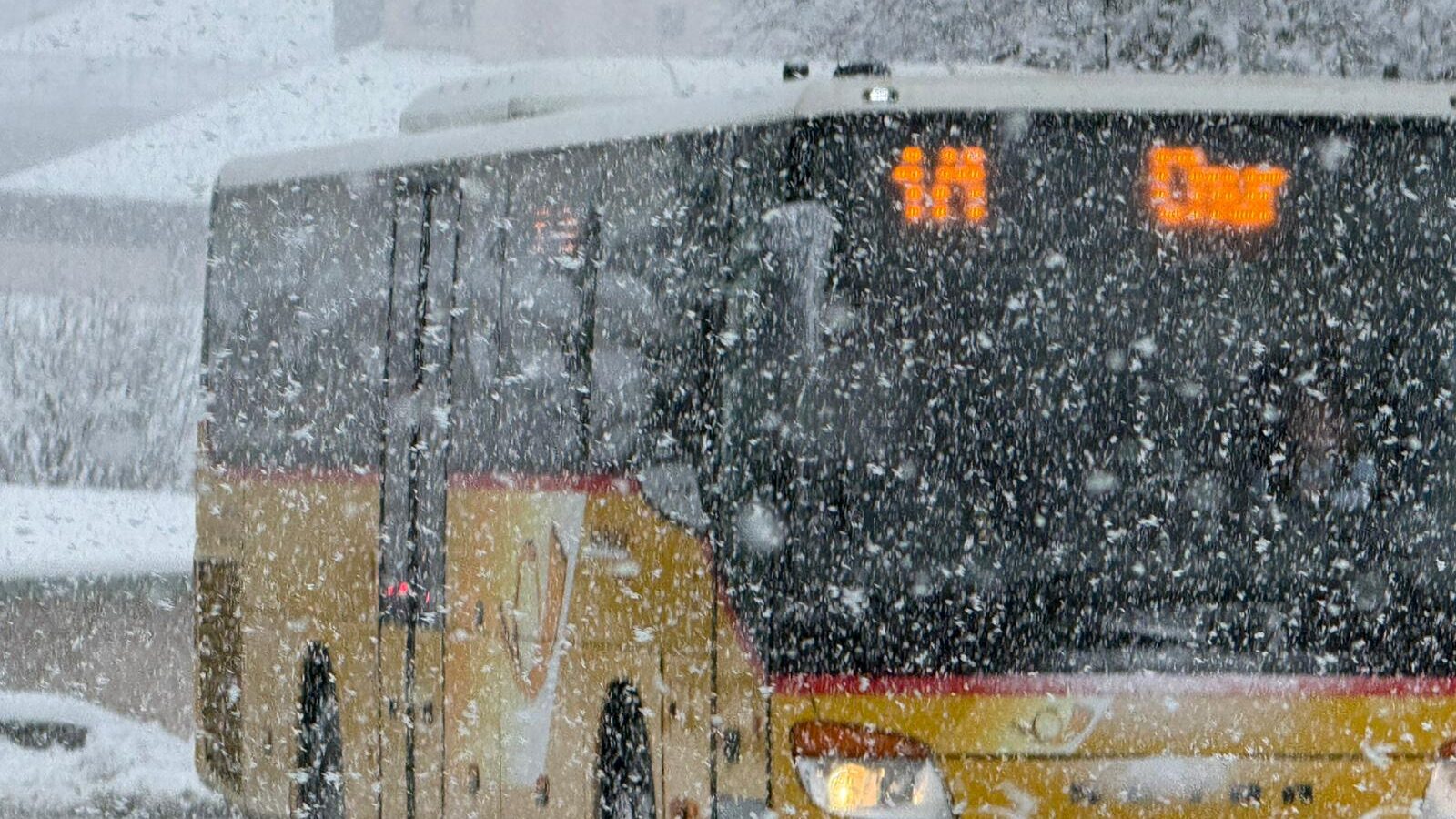 Nordstaulage bringt viel Schnee in der Schweiz und Österreich