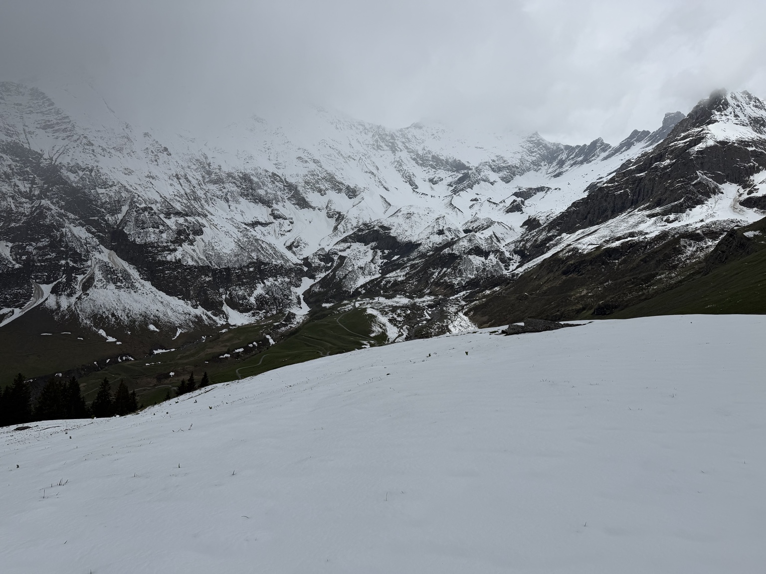 Kräftige Schneeverhältnisse in den Alpen